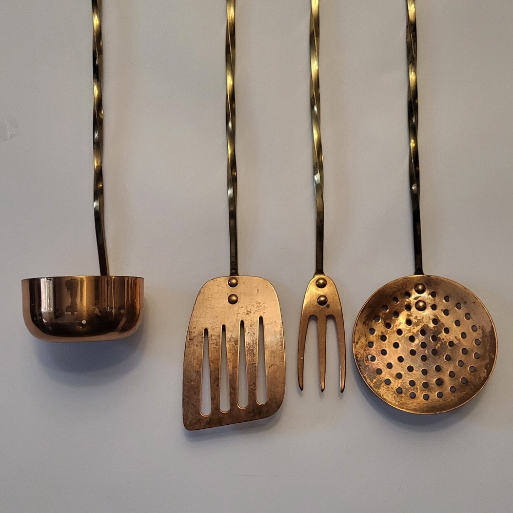 Vintage brass and Cooper hanging ustensile bundle